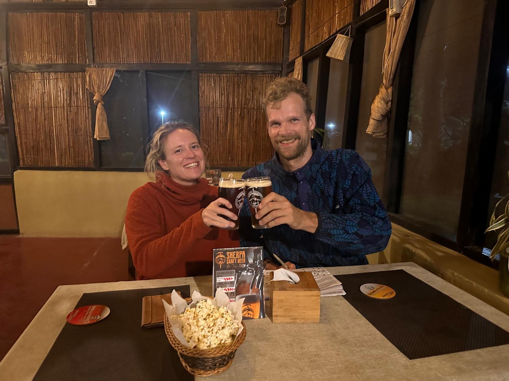Hotel Tharu Garden And Beer Bar Chitwan Eksteriør bilde